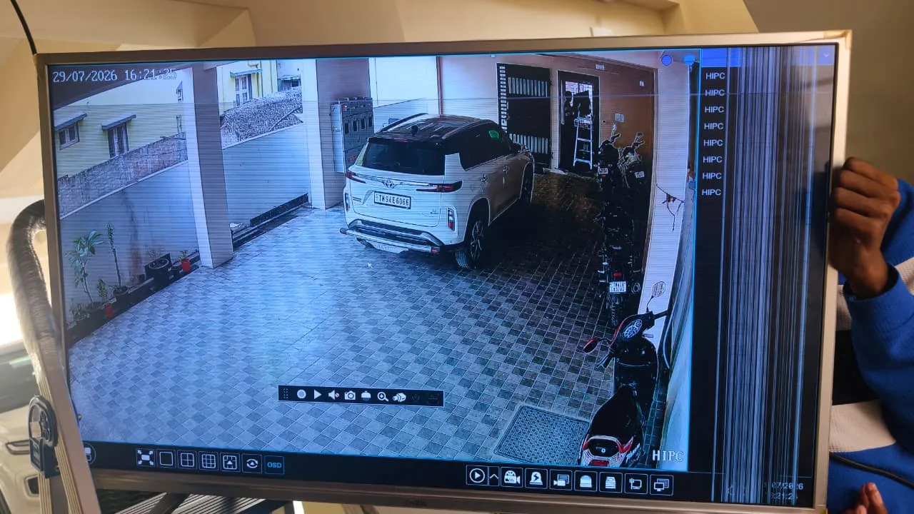 gopix 5mp ip camera covering parking area - View 2